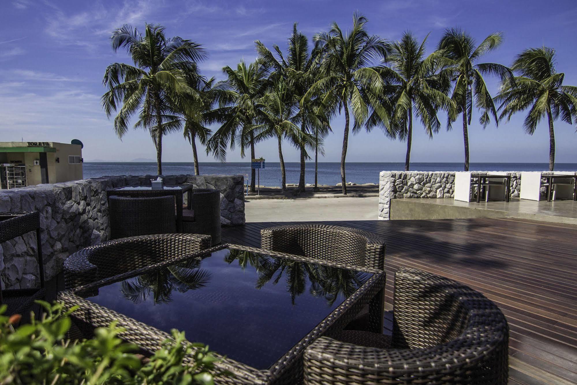 Kalm Bangsaen Hotel Luaran gambar